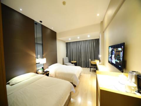فندق Super 8 Guangzhou Railyway Station المظهر الخارجي الصورة